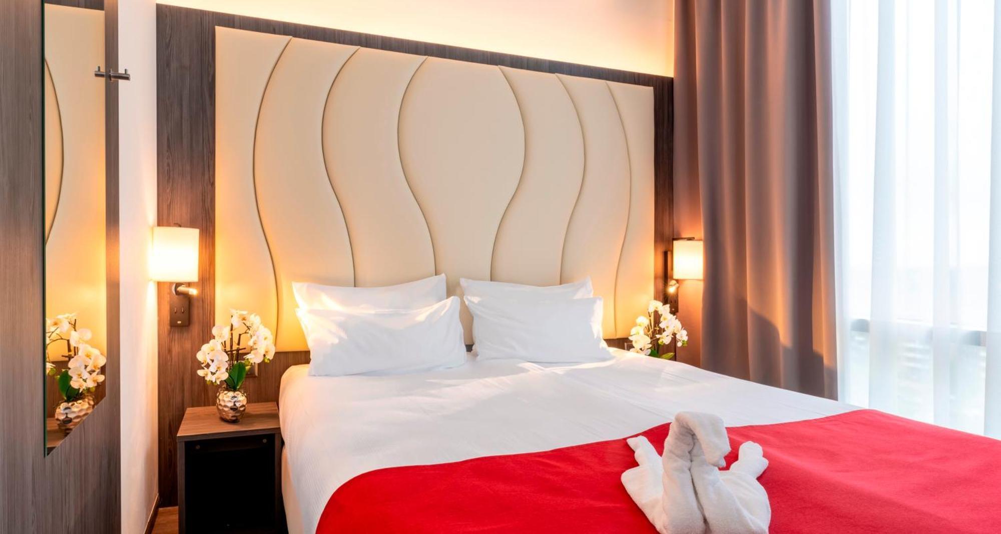 Plaza Premium อัลเมียเรอ ภายนอก รูปภาพ